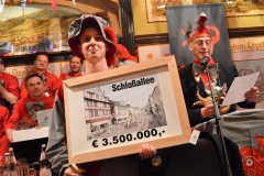 Geschenkverteilung // (c) Freundeskreis Walachei e.V. - mit freundlicher Genehmigung von Patric König